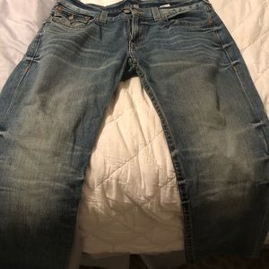 Like new True Religion skinny’s.